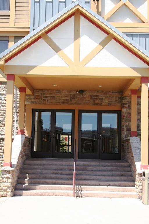 Wisp Resort Hotel And Conference Center МакХенри Екстериор снимка